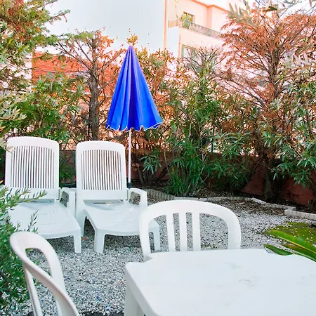 Apartmanhotel Comte De Nizza
