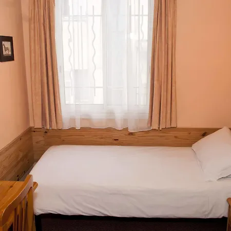 Comte De Apartmanhotel 2*