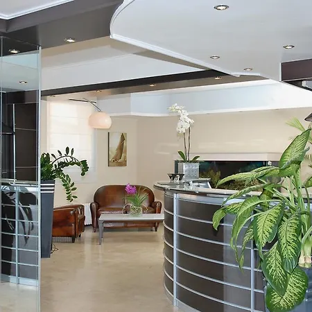 Comte De Apartmanhotel 2*