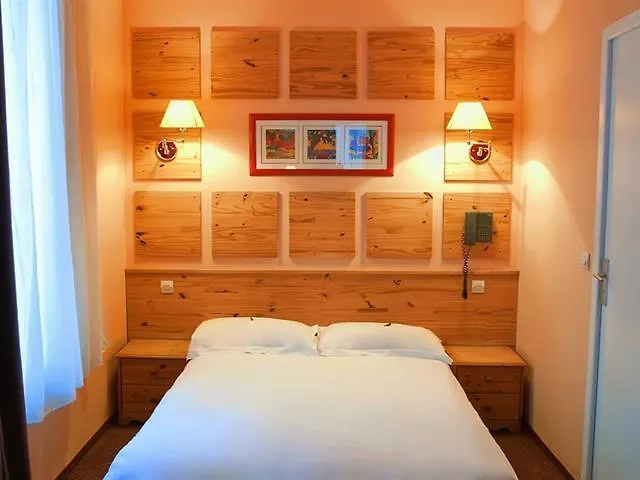 Comte De Apartmanhotel