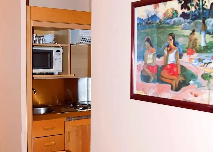 Comte De Apartmanhotel