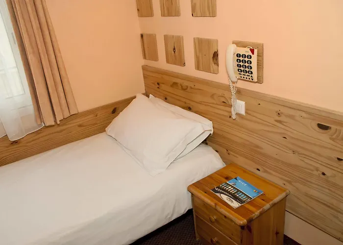 Comte De Apartmanhotel 2*