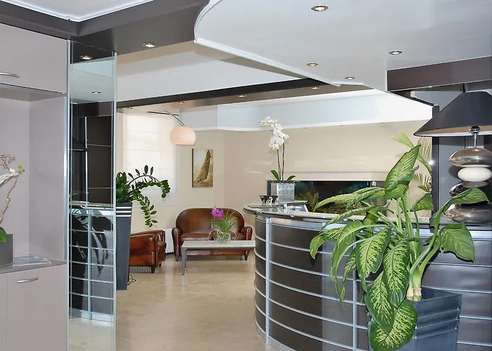 Comte De Apartmanhotel 2*